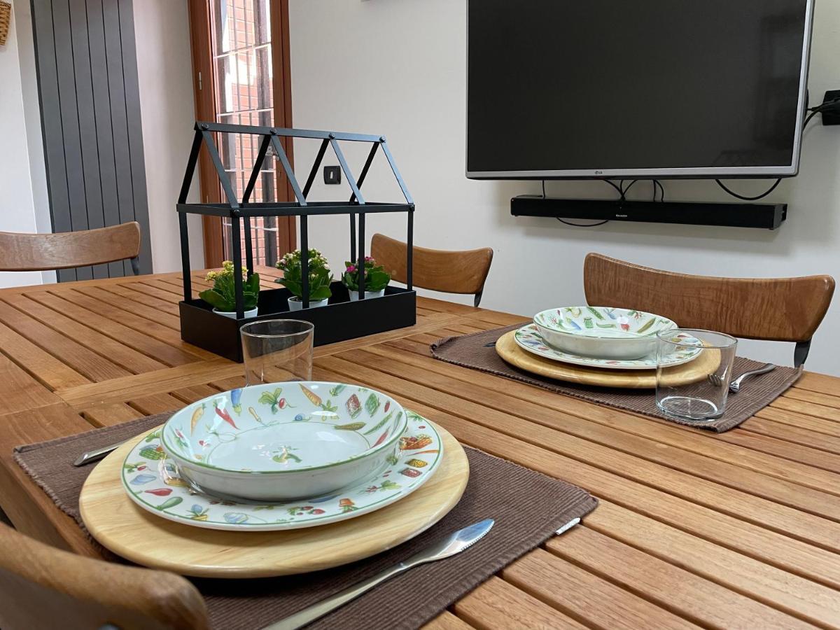 In&Out Apartment - Mostacciano, Eur روما المظهر الخارجي الصورة